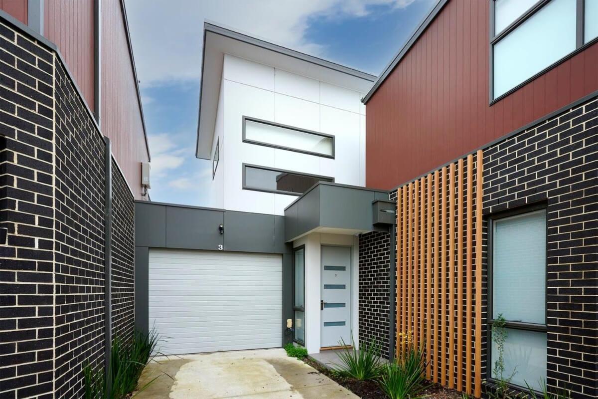 Contemporary Urban Escape Braybrook Villa Bagian luar foto